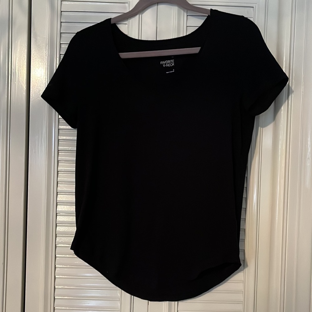 Small SO Black V-neck